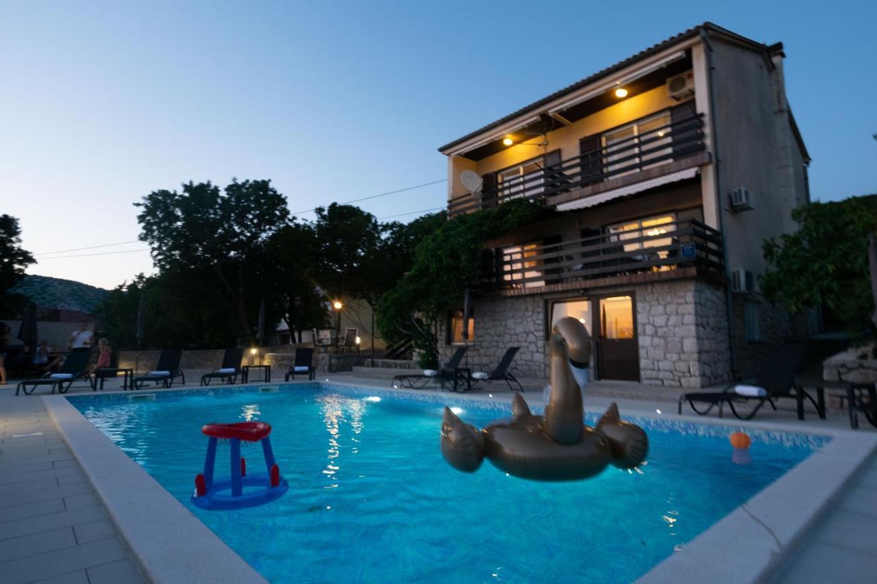 Apartments Mila Клейновиця Екстер'єр фото