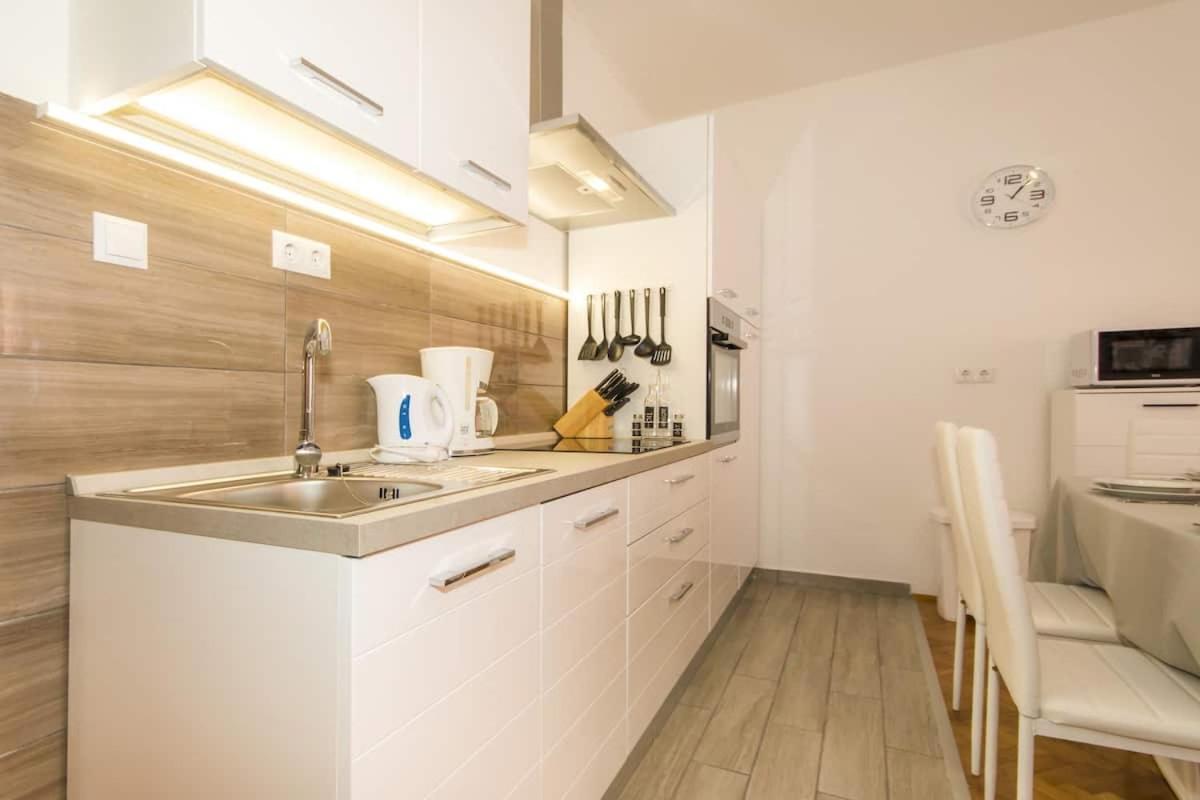 Apartments Mila Клейновиця Екстер'єр фото